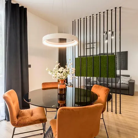 Monvi Luxury Near Bacvice And Old Town 아파트