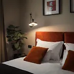 Luxury Monvi Near Bacvice And Old Town Apartment