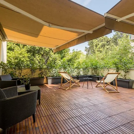 Monvi Luxury Near Bacvice And Old Town 아파트 *