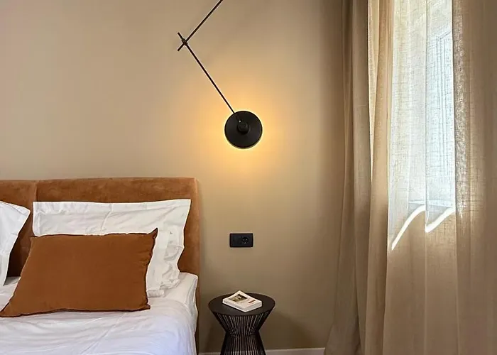 Luxury Apartment Monvi Near Bacvice Beach And Old Town דירה