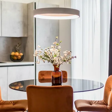 Monvi Luxury Near Bacvice And Old Town Apartment
