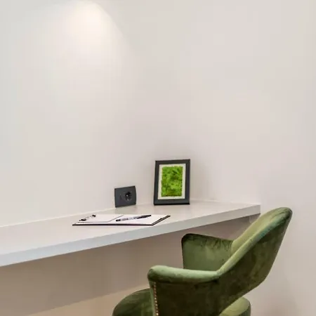 Monvi Luxury Near Bacvice And Old Town Apartment